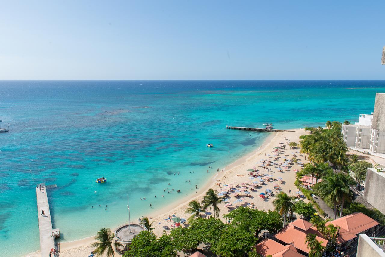 Deluxe Montego Bay Club Studio & Suites Ngoại thất bức ảnh