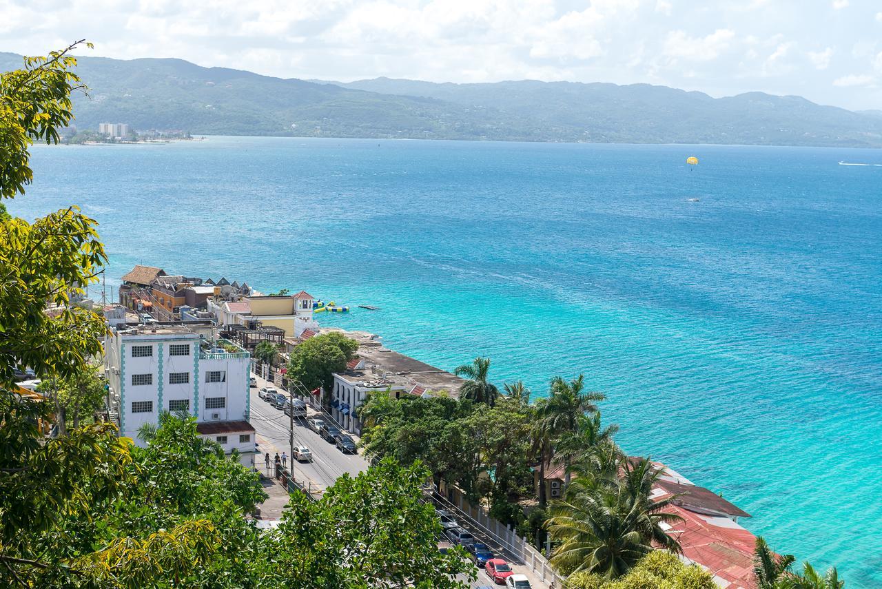 Deluxe Montego Bay Club Studio & Suites Ngoại thất bức ảnh